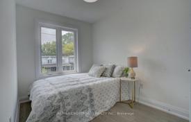 Townhome – East York, Toronto, Ontario,  Canada for C$1,486,000