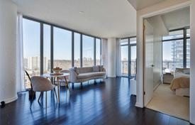 Apartment – The Queensway, Toronto, Ontario,  Canada for C$699,000