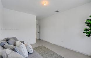 4-bedroom house 285 m² in Miami for $1,325,000