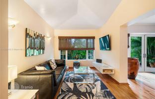 3-bedroom house 221 m² in Miami Beach for $4,295,000