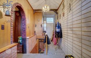 8-bedroom house in Scarborough for C$1,424,000