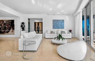 3-bedroom apartments in condo 239 m² in Collins Avenue for $4,500,000