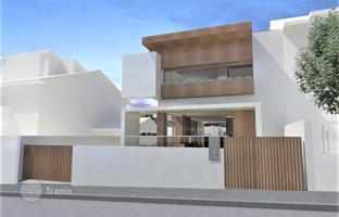 3-bedroom cottage 242 m² in Vila Nova de Gaia for 1,150,000 €