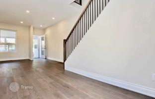 3-bedroom townhouse in Old Toronto for 883,000 €