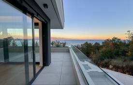 OPATIJA, CENTER — larger apartment in an exclusive new building above the center of Opatija with private pool, garage, view of Kvarner for 1,660,000 €