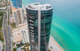 Comfortable apartment with a private elevator, a pool, a terrace and an ocean view, Sunny Isles Beach, USA for 6,443,000 €