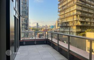 5-bedroom apartment in Peter Street for C$1,011,000