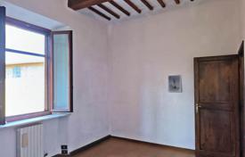 San Gimignano (Siena) — Tuscany — Apartment for sale for 350,000 €