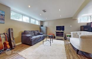 10-bedroom house in Scarborough for C$1,672,000