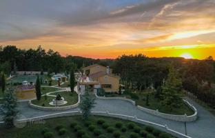 4-room villa 235 m² in Žminj. Price on request