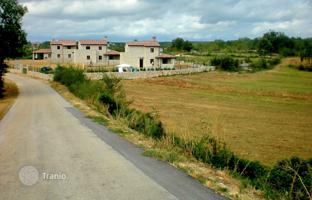 Land plot 1,991 m² in Kanfanar for 160,000 €