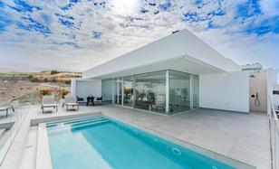 3-bedroom villa 193 m² in Callao Salvaje for 1,590,000 €