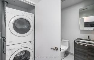 3-bedroom apartment in Dundas Street East for C$777,000
