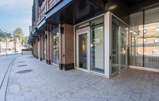4-bedroom apartment in Dundas Street East for C$1,040,000