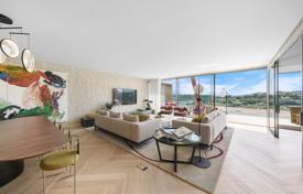 T4+1 Duplex Apartment with Patio for 2,005,000 €