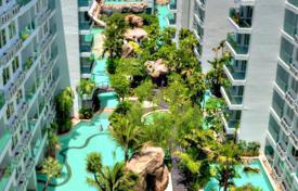 Apartments in a high-quality residence with a large swimming pool and a sandy beach, Pattaya, Thailand. Price on request