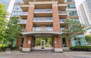 6-bedroom apartment in Lynn Williams Street for C$923,000