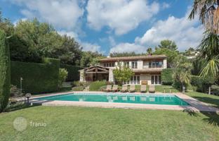 4-bedroom villa in La Colle-sur-Loup for 1,950,000 €