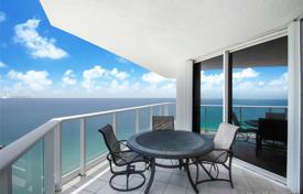 Bright apartment with ocean views in a residence on the first line of the beach, Sunny Isles Beach, Florida, USA for $1,199,000