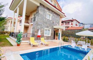 4-bedroom villa 180 m² in Fethiye for 20,373,000 TRY
