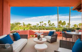 3-bedroom apartment 197 m² in Estepona for 2,395,000 €
