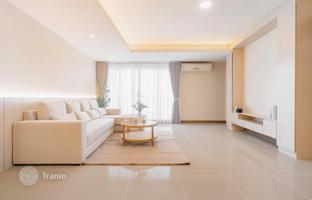 3-bedroom apartments in condo in Thon Buri for $612,000