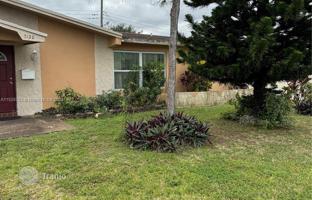 4-bedroom house 242 m² in Sunrise for $480,000