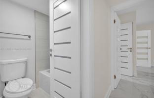 2-bedroom apartments in condo 96 m² in Hallandale Beach for $351,000