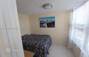 1-bedroom apartments in condo 103 m² in Sunny Isles Beach for $405,000