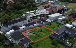 Land plot 716 m² in Seseh for $330,000