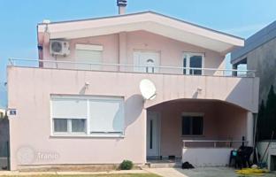 5-bedroom house 160 m² in Polje for 180,000 €
