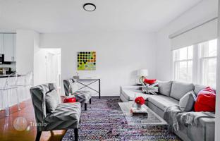 8-bedroom house in Kingston Road for C$1,560,000