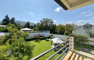 House 374 m² in Tbilisi (city) for $1,600,000