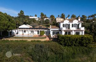 6-bedroom villa 635 m² in Sotogrande for 2,250,000 €