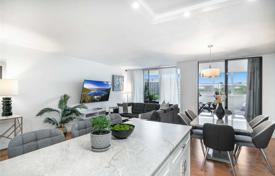 Apartment – Emmett Avenue, Toronto, Ontario,  Canada for C$897,000