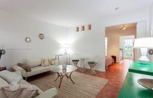 Condo 39 m² in Miami Beach for $270,000