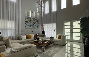 4-bedroom house 264 m² in Miami Lakes for $1,550,000
