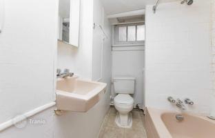 8-bedroom house in East York for C$1,727,000