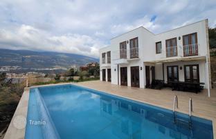 4-bedroom villa 350 m² in Kash for 44,200,000 TRY