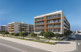 Apartment with a balcony in a residential complex with a swimming pool and a fitness center, Faro, Portugal for 400,000 €