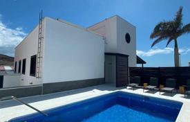 Townhouse with a pool and a garden on the oceanfront in El Medano, Tenerife, Spain for 720,000 €