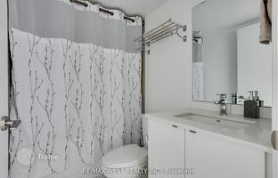 6-bedroom apartment in North York for C$969,000