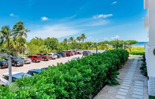 2-bedroom apartments in condo 117 m² in Key Biscayne for $1,150,000