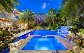 Luxury furnished villa with a backyard, a swimming pool, a parking and terraces, Miami, USA for $3,730,000