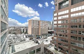 Apartment – Yonge Street, Toronto, Ontario,  Canada for C$879,000
