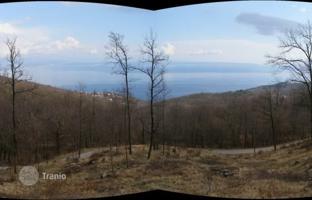 Land plot 9,120 m² in Veprinac for 660,000 €