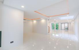4 bed House Khlong Tan Nuea Sub District for $616,000