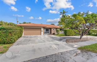 3-bedroom house 194 m² in Lighthouse Point for $860,000