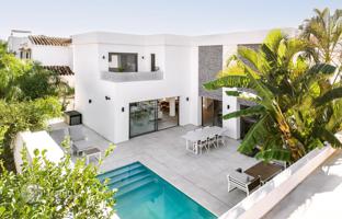 5-bedroom villa 339 m² in Marbella for 2,350,000 €