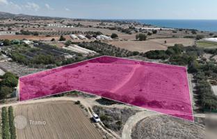 Land plot 7,024 m² in Larnaca for 295,000 €